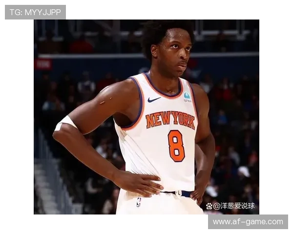 尼克斯阿努诺比展现铁血防守，压制对手进攻威胁