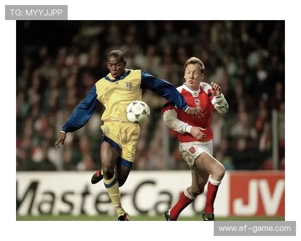 萨拉戈萨中场引领攻防转换,战术执行精准助力球队反击