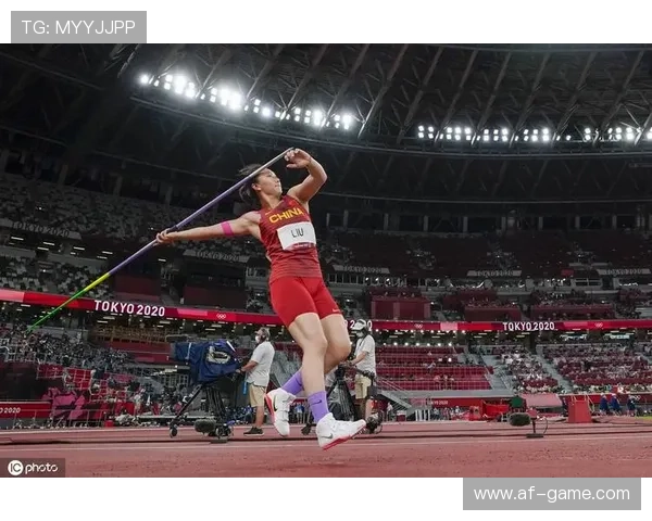 亚历克斯·沃尔什闪耀世界游泳锦标赛，勇夺金牌彰显实力